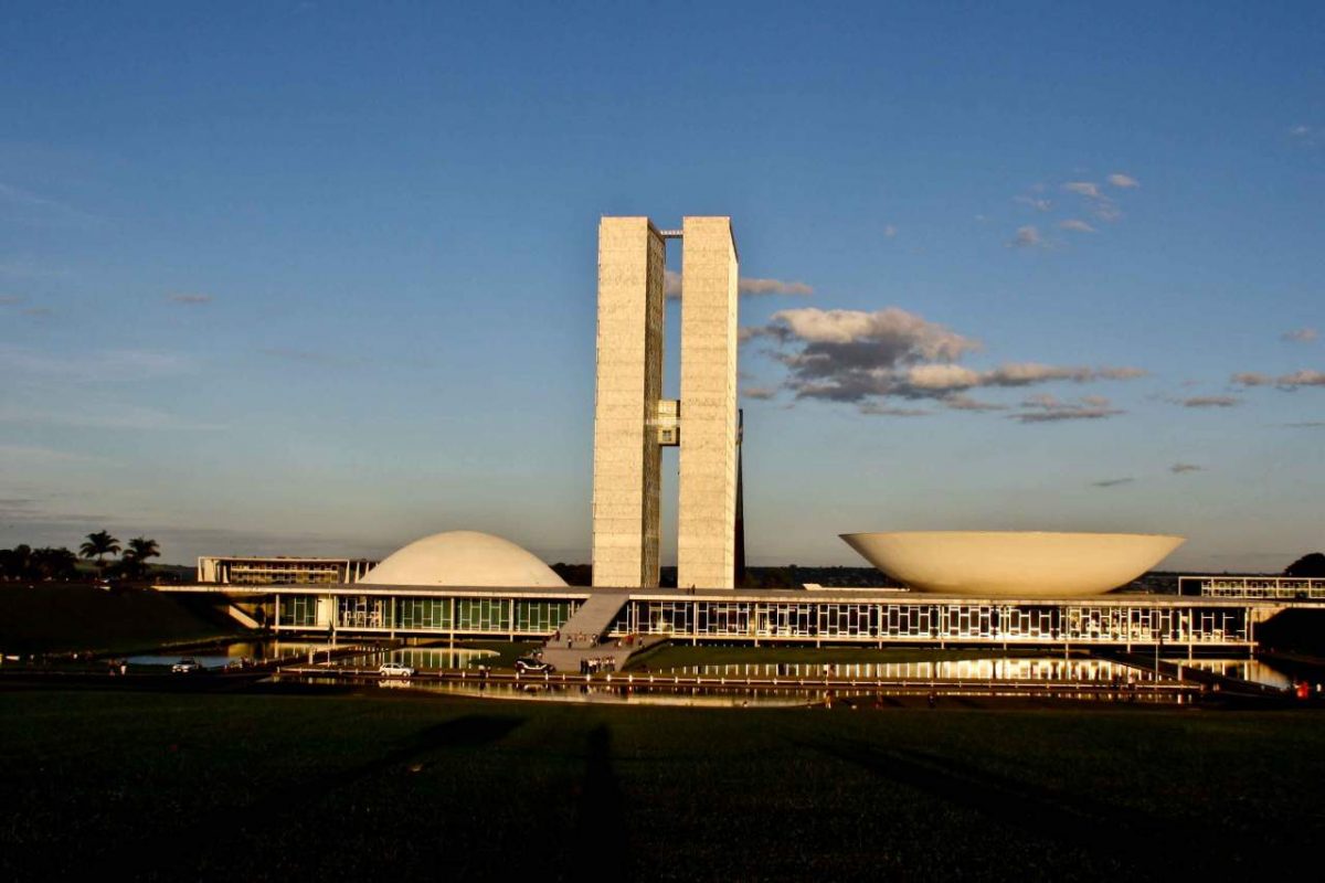 Redução do custo do certificado digital ajuda Brasil em Ranking